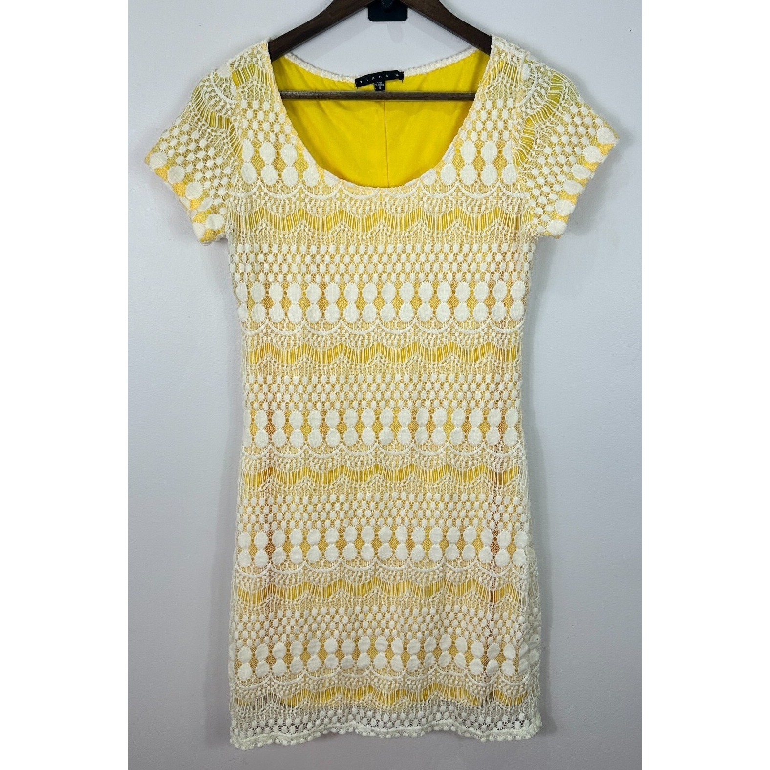 Tiana B Sheath Dress Womens Small Yellow Lace Short Sleeve Garden Party Resort
